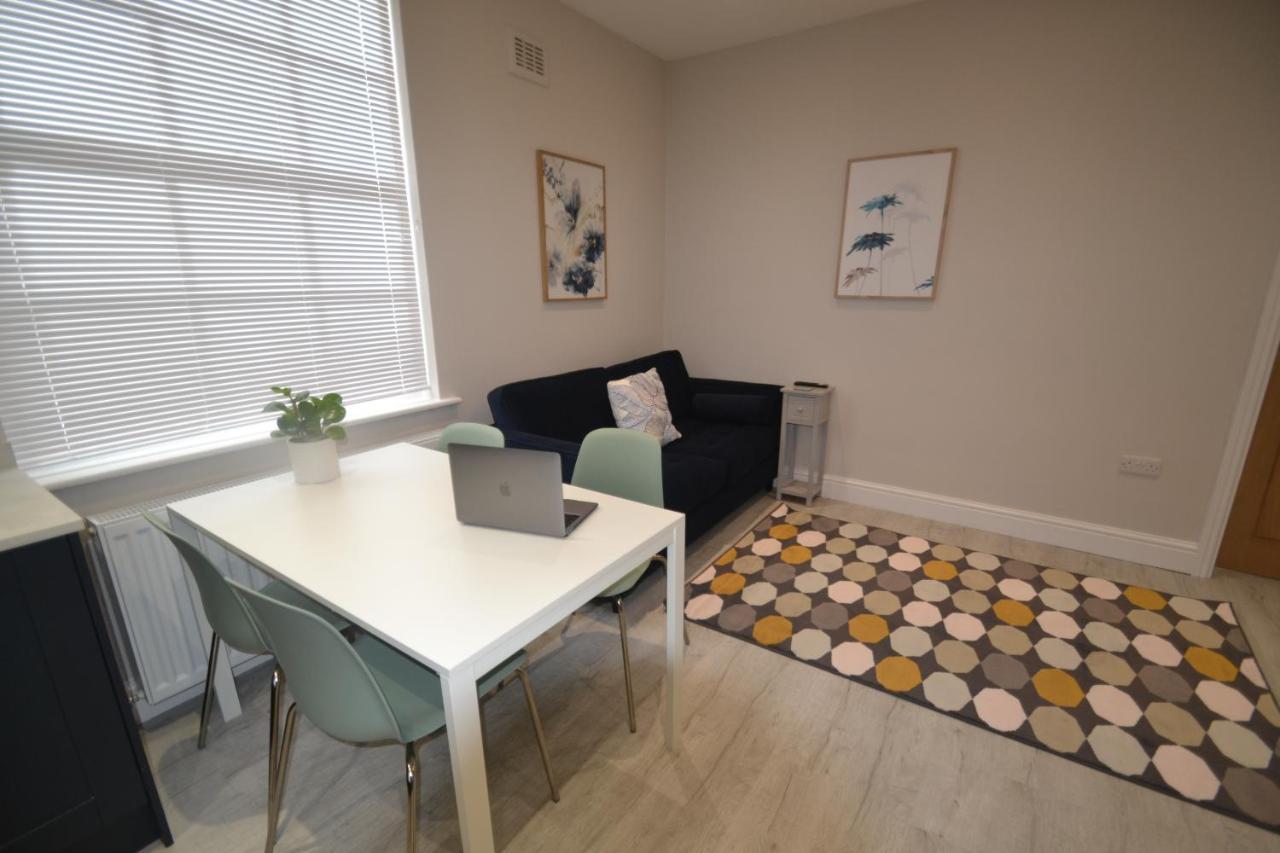 Charming 1 Bed Georgian Apartment 체스터 외부 사진