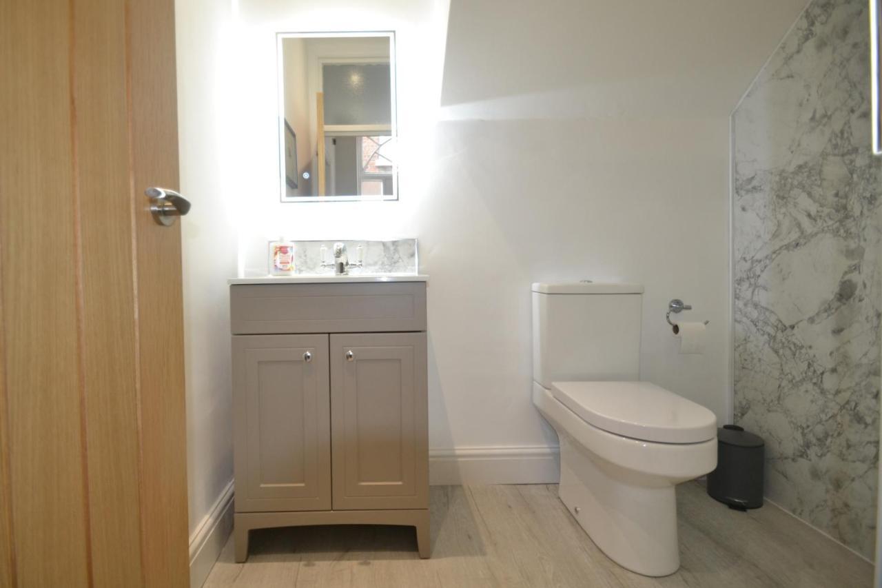 Charming 1 Bed Georgian Apartment 체스터 외부 사진